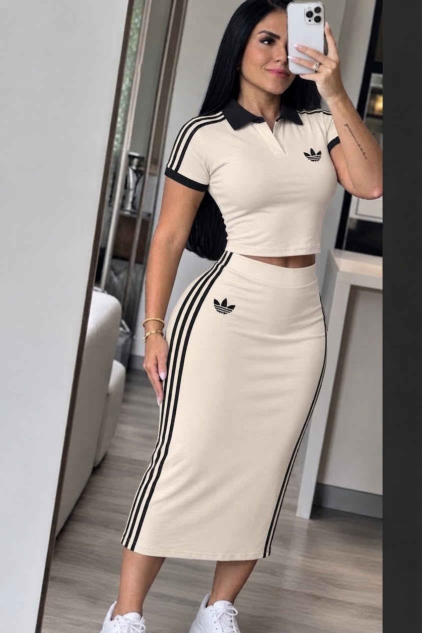 Conjunto Deportivo addidas: Top Polo & Falda Midi